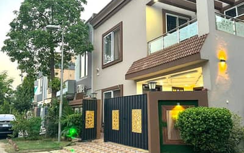 Bahria Lahore house for sale - Sector C gallery view