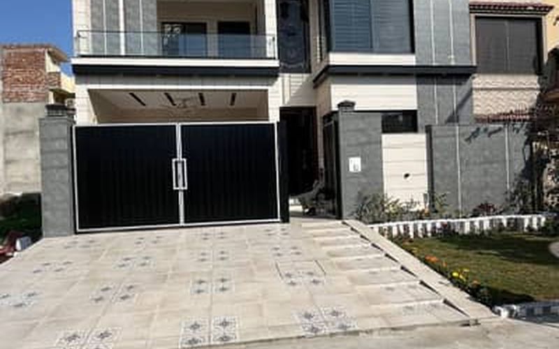 Bahria Lahore house for sale - Sector D gallery view
