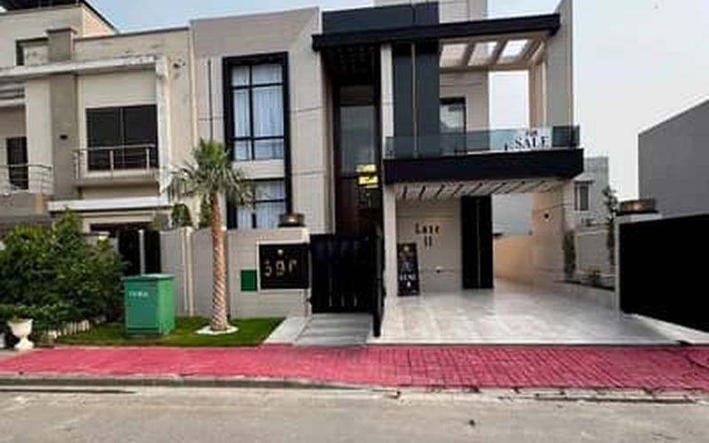 Bahria Lahore house for sale - 10 Marla Ideal House, Quaid Block