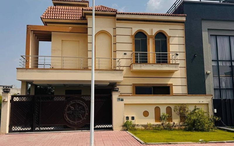 Bahria Lahore house for sale - Gulbahar Block gallery view
