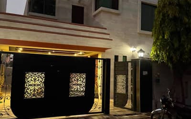 Bahria Lahore house for sale - Sector E gallery view