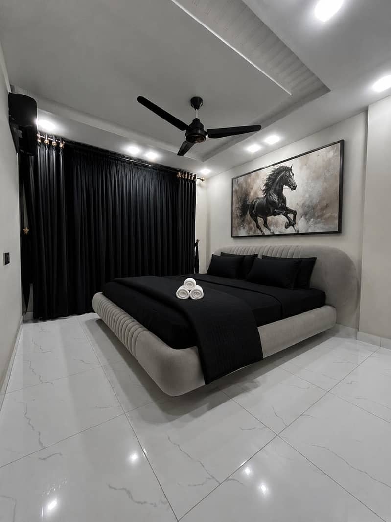 Apartment For Rent in Bahria Town Lahore, 1 BHK Flat, Sector E