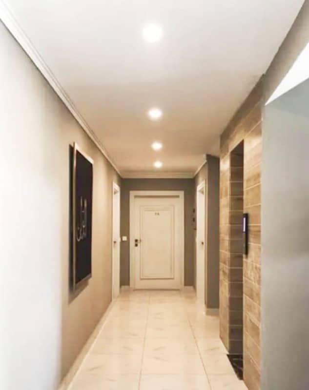 Apartment For Sale in Bahria Town, Studio Ready to Move, Sector E semi-furnished Sector E