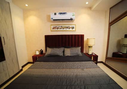 Apartments on Easy Installments in Bahria Town Lahore, Flat for Sale – Sector E 500–550 sqft Sector E
