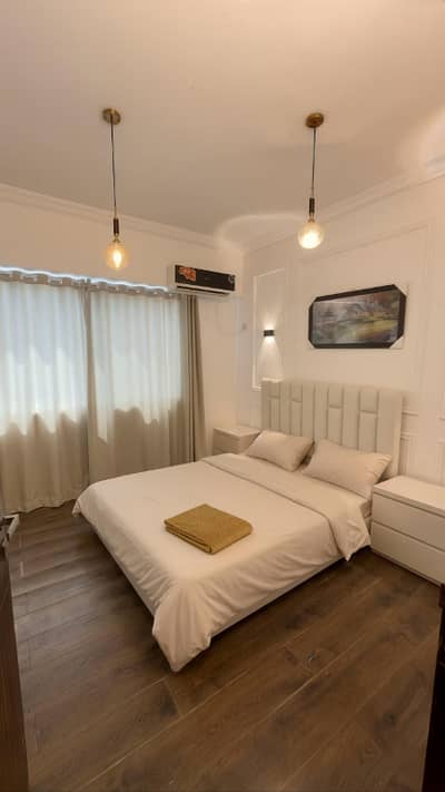 Apartments on Easy Installments in Bahria Town Lahore, Flat for Sale – Sector D 1500 sqft Sector D