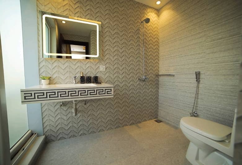 Flat – Sector C Spacious on installments in Bahria Town Lahore