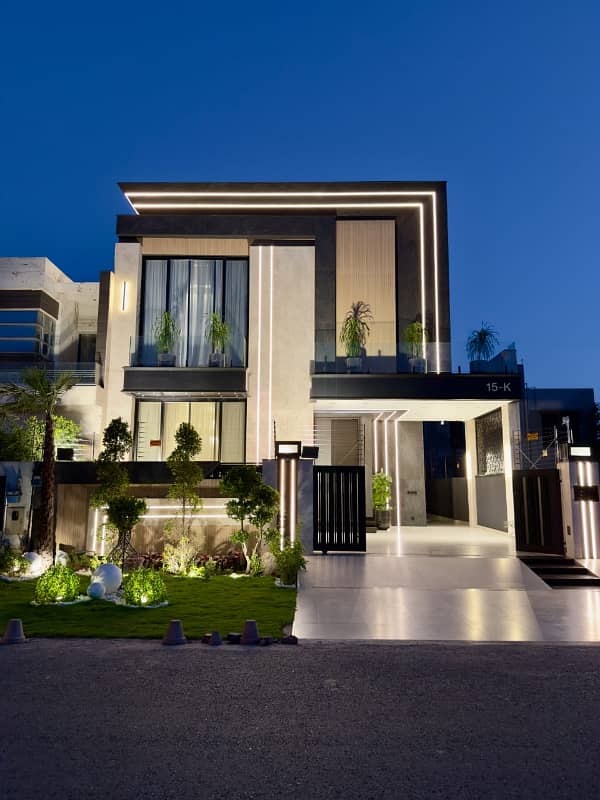 1 Kanal Prime Location House, gallery view