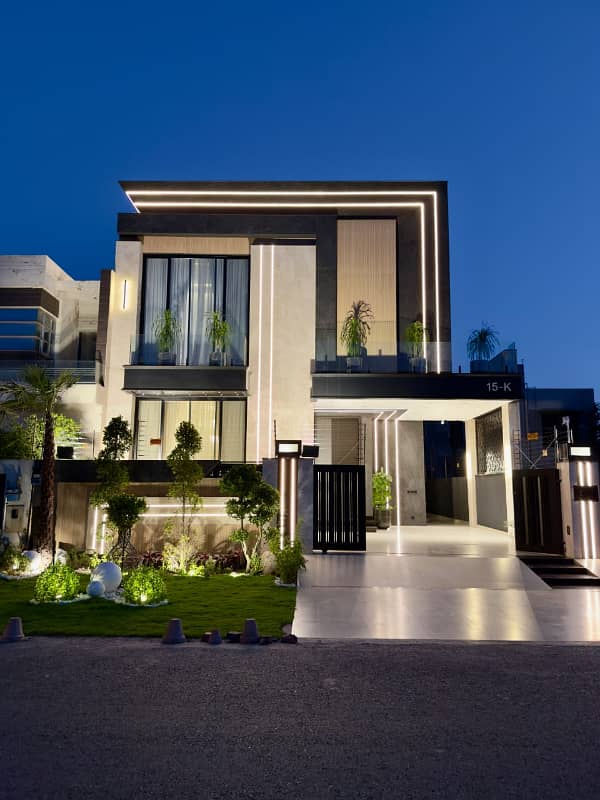 House For Rent in Bahria Town Lahore, 1 Kanal Prime Location House