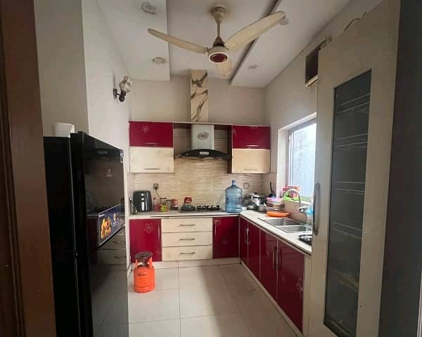 10 Marla Rafi Block House, gallery view