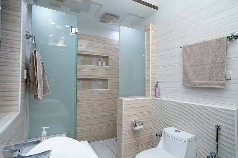 1 Kanal Luxury Family Home, gallery view