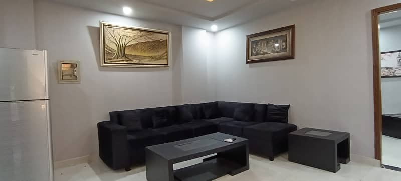 10 Marla Like New House, gallery view