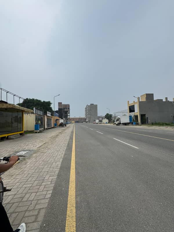 Plot for sale in Bahria Town Lahore, 5 Marla Sector G Pair Open Form