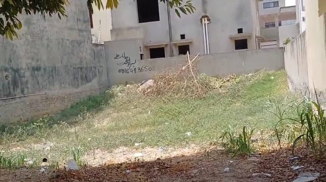 Plot for sale in Bahria Town Lahore, 10 Marla On-Ground Developed Plot