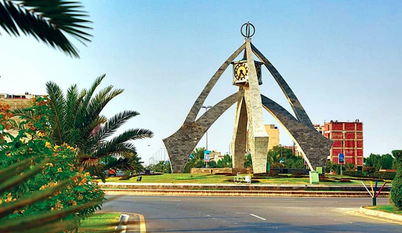 Plot for sale in Bahria Town Lahore, 5 Marla Golf View Plot